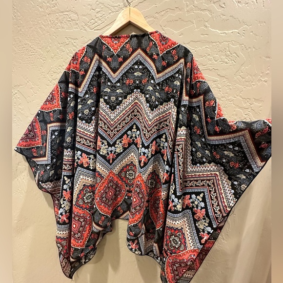 Milly Daisies Paisley Printed Kimono One size. - Picture 2 of 5